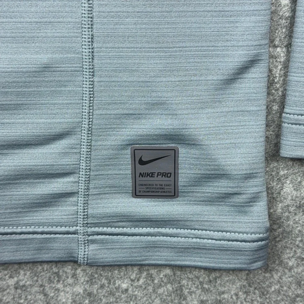 Nike Pro Pullover Mens 2XL Gray 1/4 Zip Hyperwarm Fitted Dri-FIT Training Active